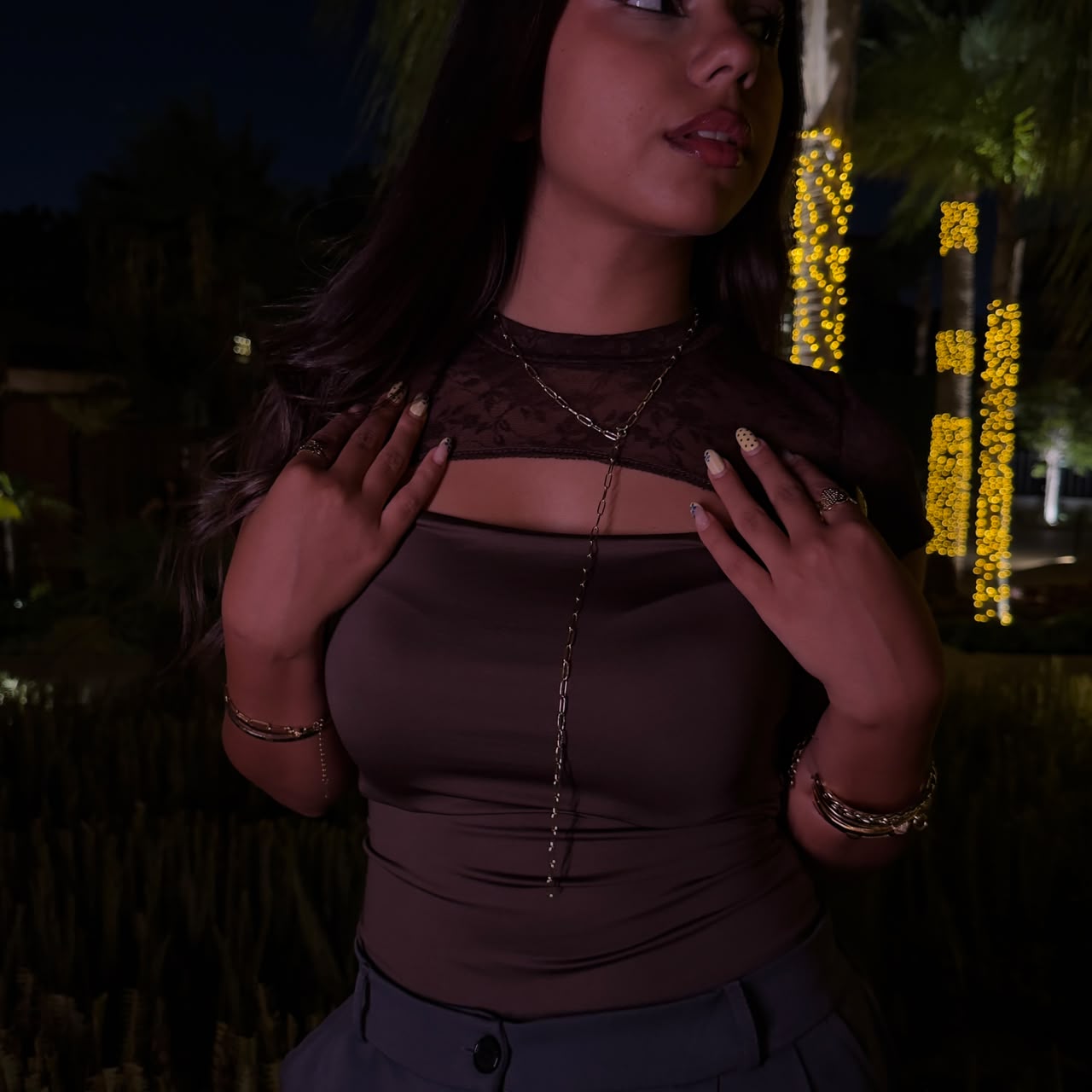 Lace top half sleeve brown